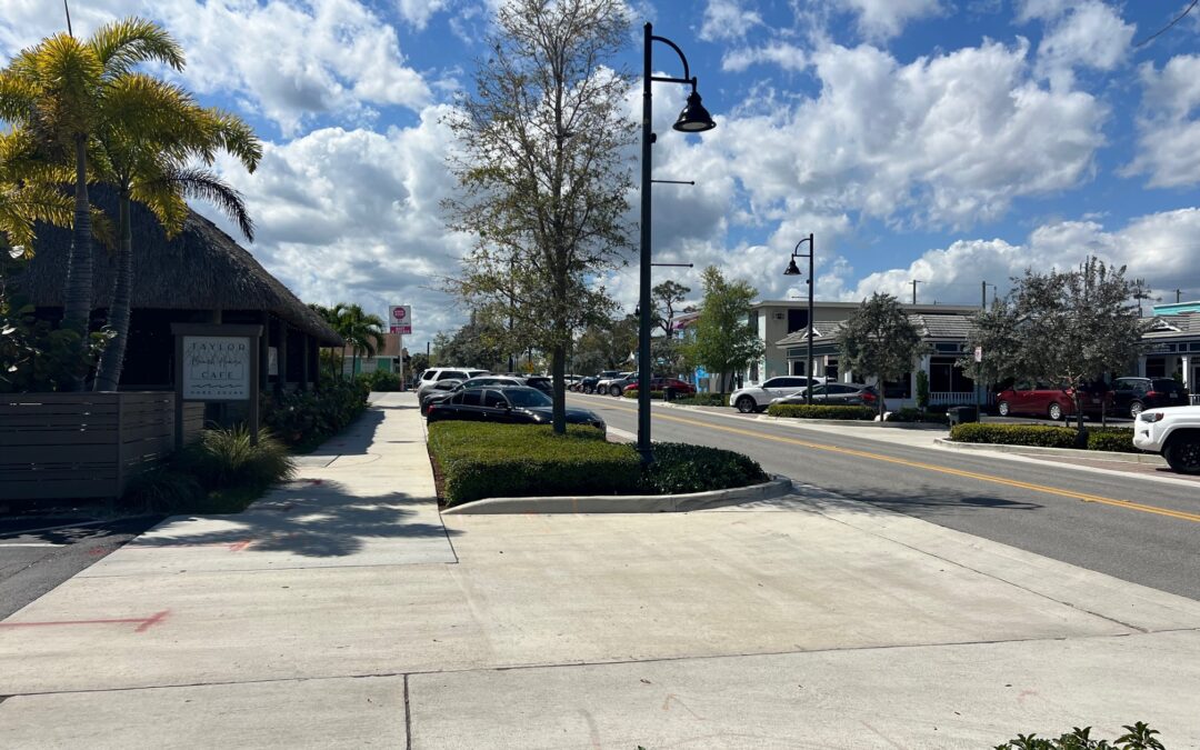 Hobe Sound street scene, perfect for small business online marketing.